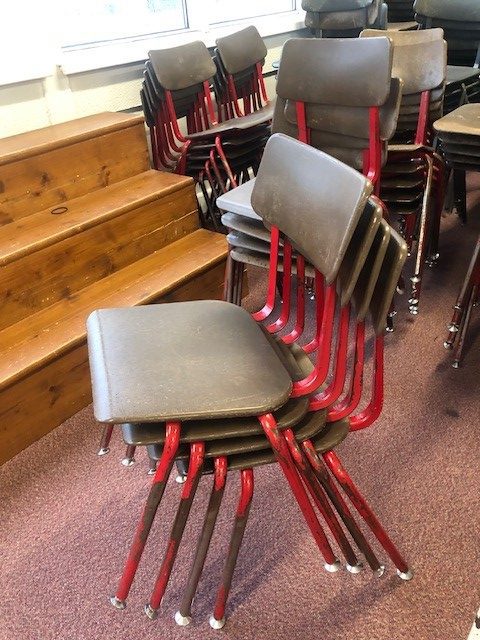 School chairs - Medium sized pupil chairs.